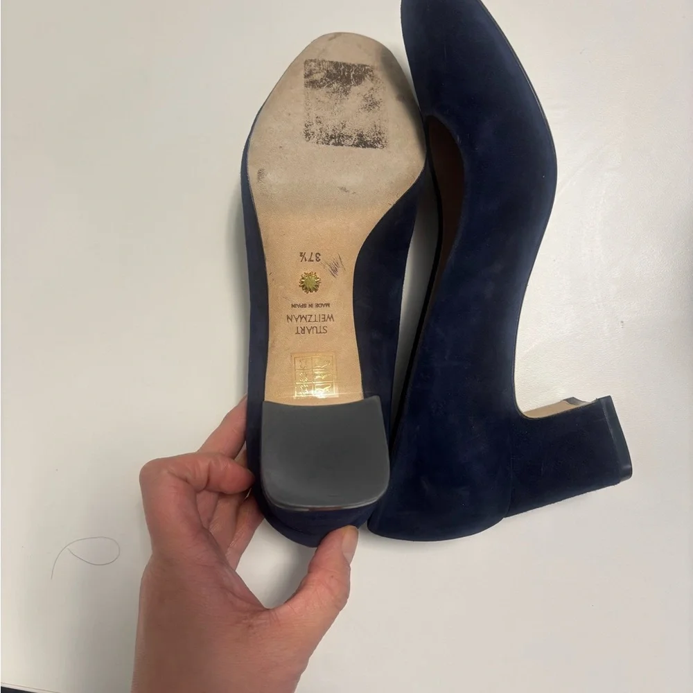 Stuart Weitzman Navy Suede Round-Toe Pumps - Picture 2 of 3